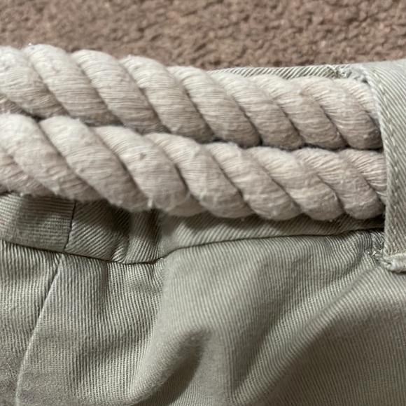 INC Nautical inspired Bermuda shorts with rope belt size 4P - Picture 5 of 5